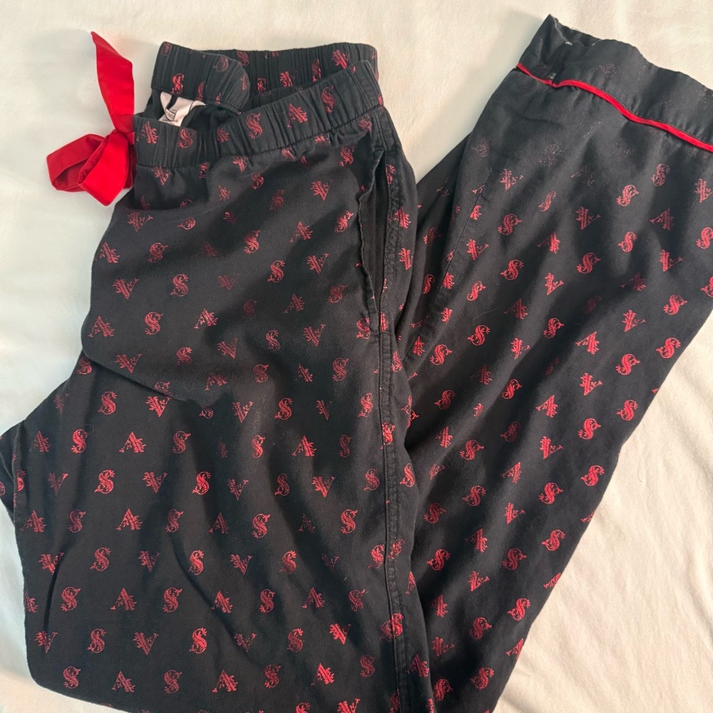Victoria's Secret Black Pants with Red VS Medium LONG